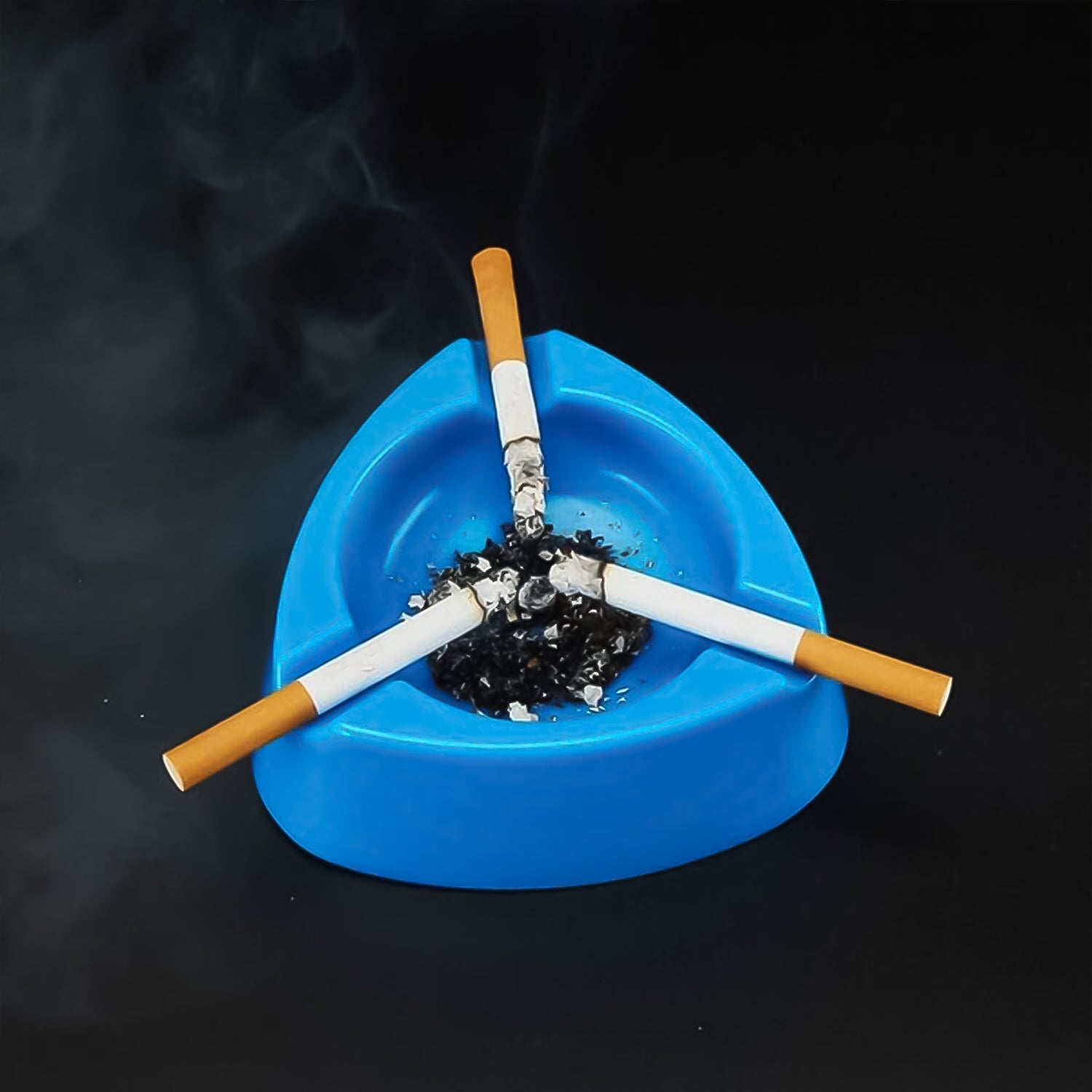 Oblivion Heavy Duty Plastic Ashtray (mix color & 1 Pc) Oblivion Heavy Duty Plastic Ashtray (mix color & 1 Pc)